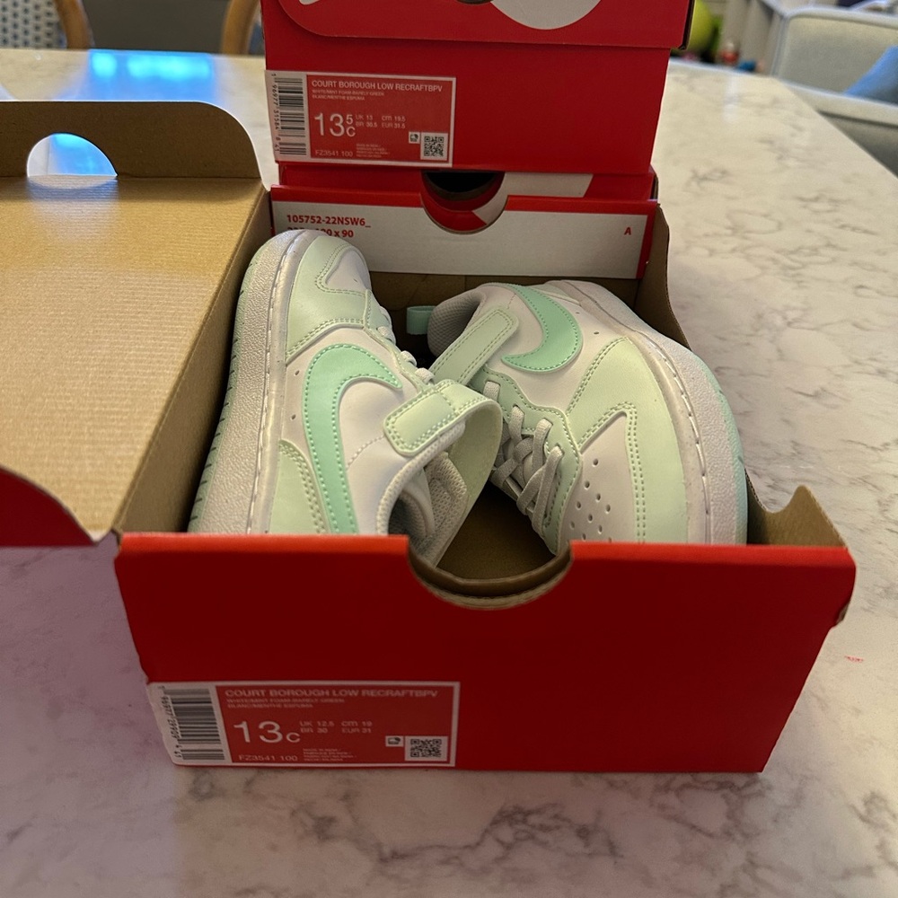 Nike Kids' Mint Green Sneakers